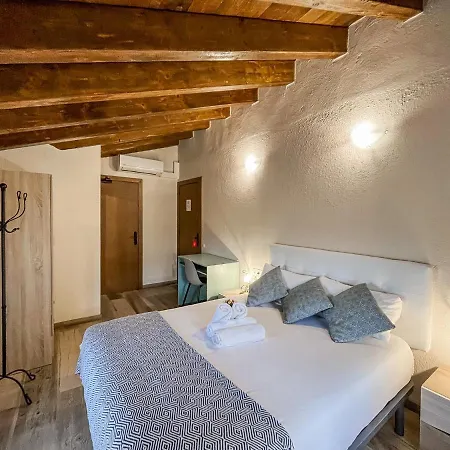 El Forn De Freixenet Con Servicios De Un Agroturismo *