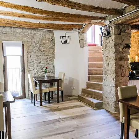 El Forn De Freixenet Con Servicios De Un Agroturismo *
